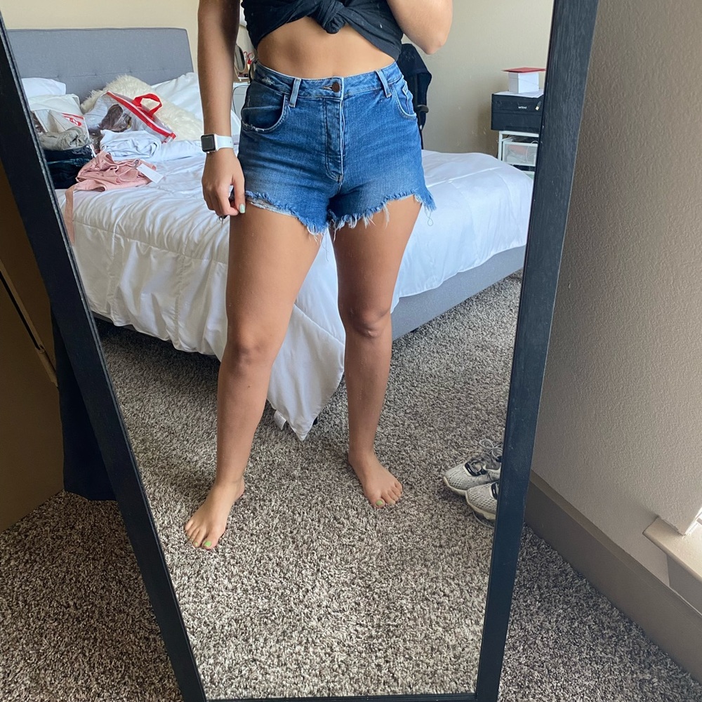 Zara distressed shorts